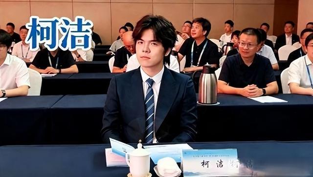 杨瀚森季前赛总结：存4大进步基本坐稳第三中锋 面临机遇与挑战