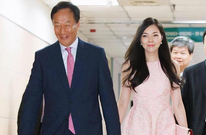 美空军少校在对伊战事中阵亡，遗孀：因美国没有对伊朗正式宣战，我和孩子们无法领取津贴