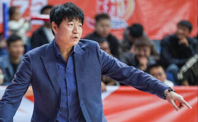 快攻打法中的“泰拳”流:泰国新秀帕尼查蓬的技术赏析
