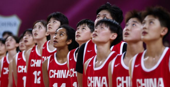 威少接受洛杉矶市议会表彰!公布新目标:2028年担任奥运火炬手
