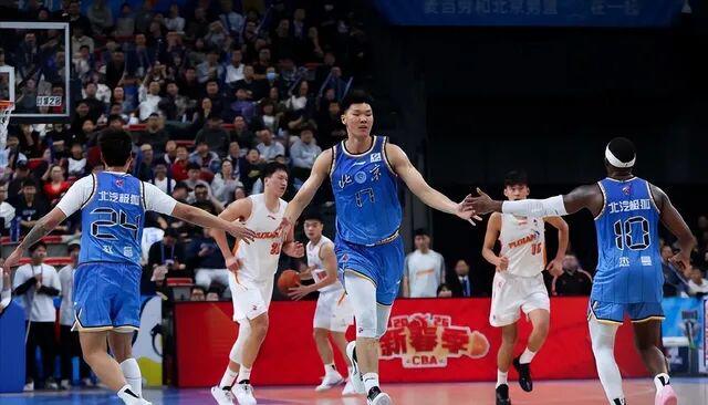 正式确定!CBA明星内线离队,拒绝顶薪合同