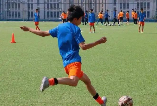 恭喜!中国女网15岁新星2