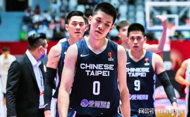 英媒：找库库的替代者，切尔西有意和曼联争夺刘易斯